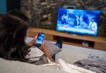 More than half of 45–54 year olds now watch mobile video while watching TV